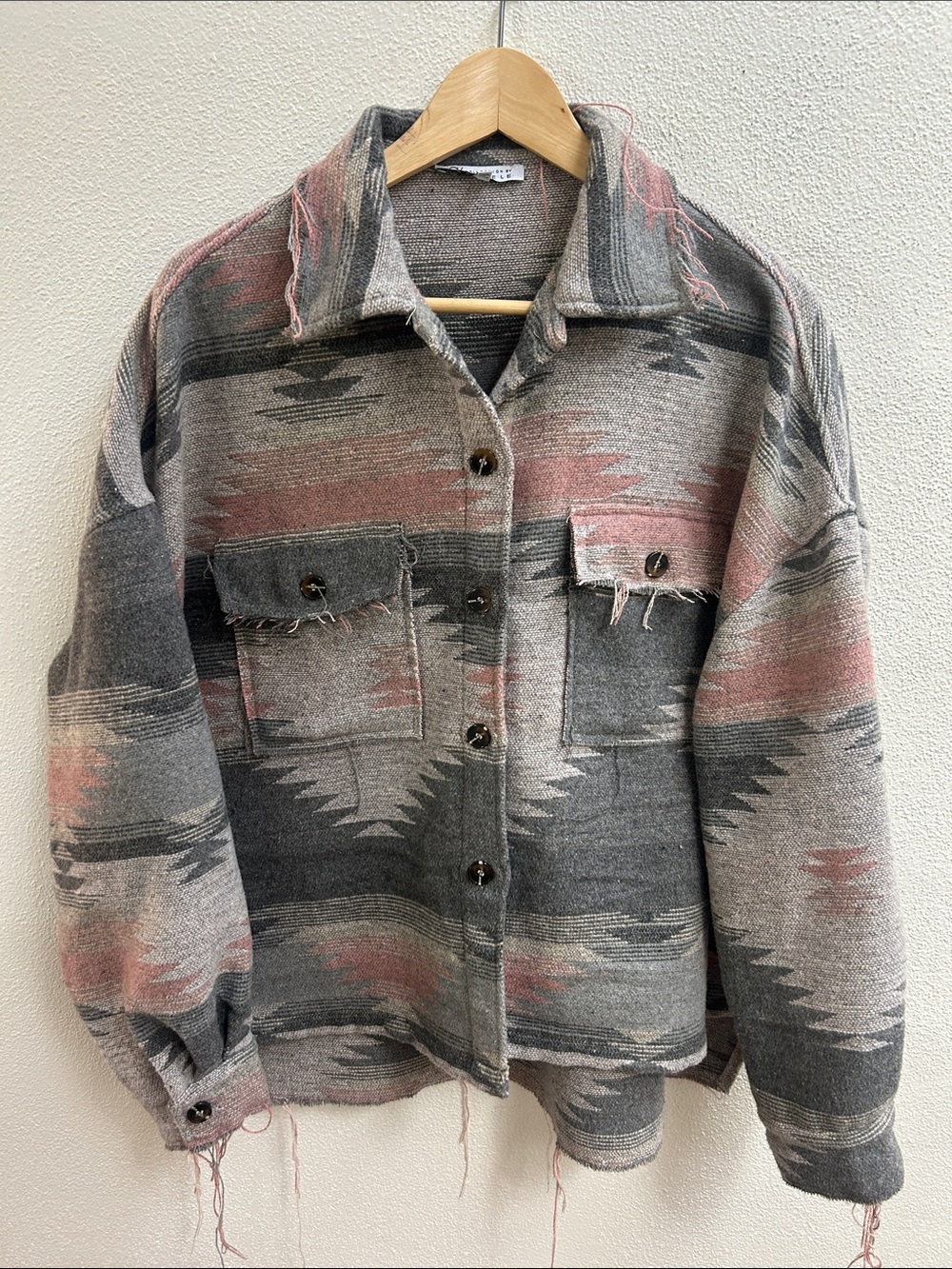 Soft Southwest/Western Shirt Jacket Grey and Pink Excellent Condition Size L